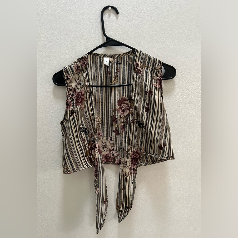 Blue Blush Top Size Small